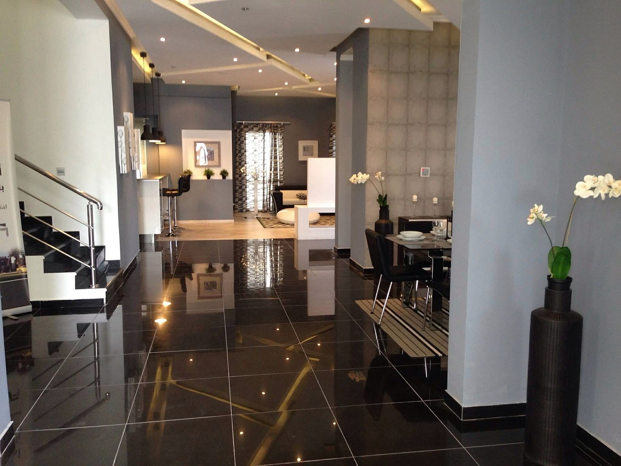 floor to ceiling windows | house hunting tips | All Mum Said